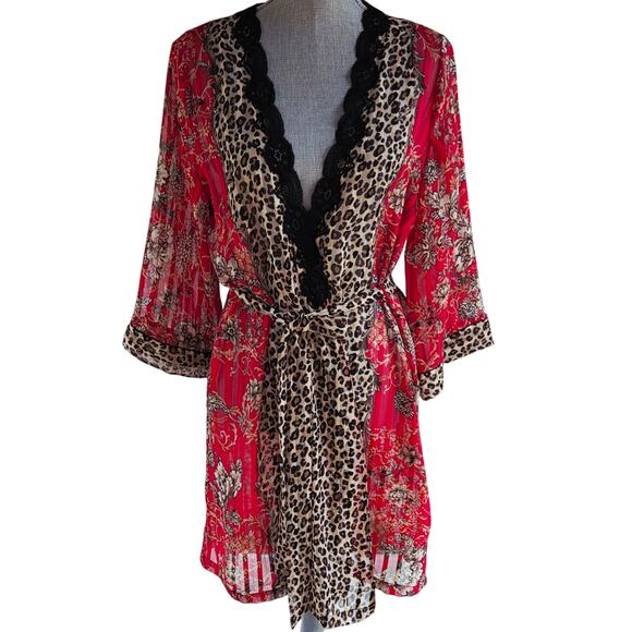 In Bloom by Jonquil Sheer Leopard Floral Robe Small Black Lace Trim - Picture 2 of 11